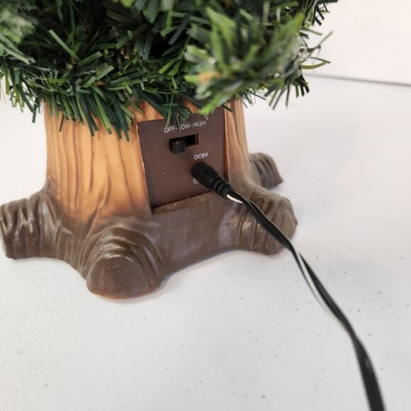 Vintage Gemmy Douglas Fir The Talking Tree Animated Singing Christmas Tree 1990s - Picture 4 of 6